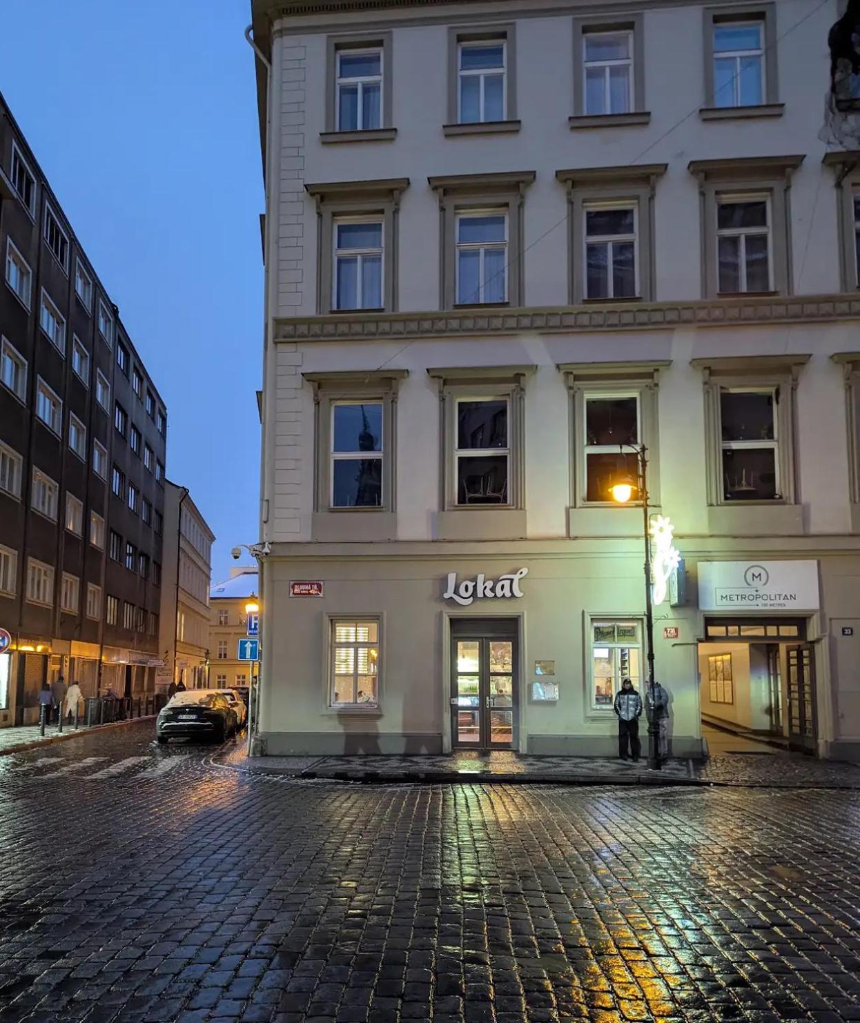 Lokal Apartment Πράγα Εξωτερικό φωτογραφία
